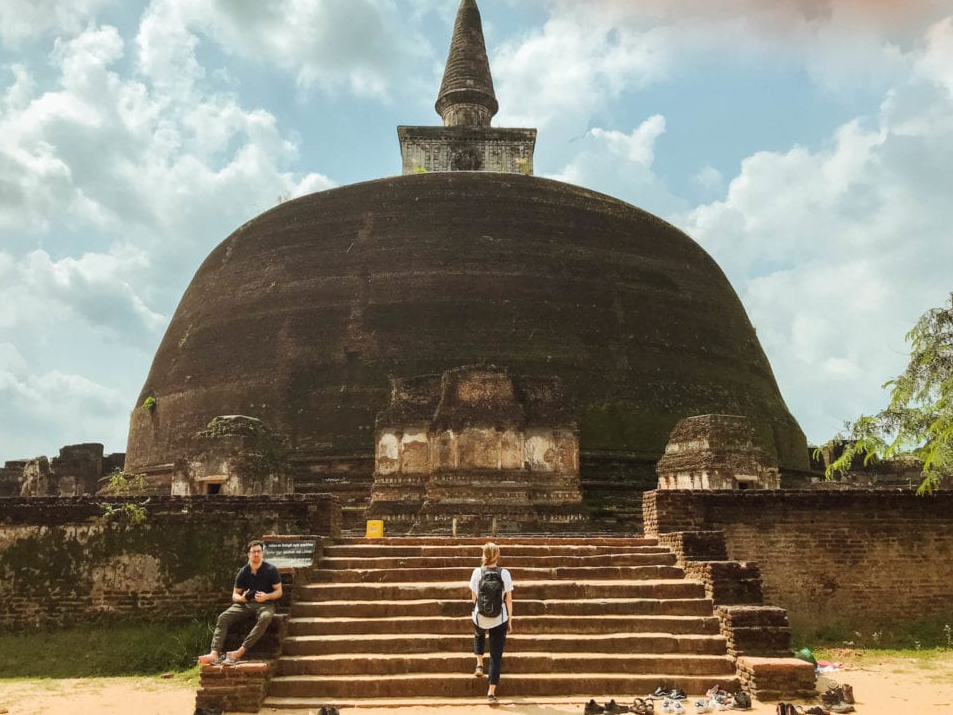 jana-meerman-polonnaruwa-sri-lanka-31-1024x733-fotor-2023111601048